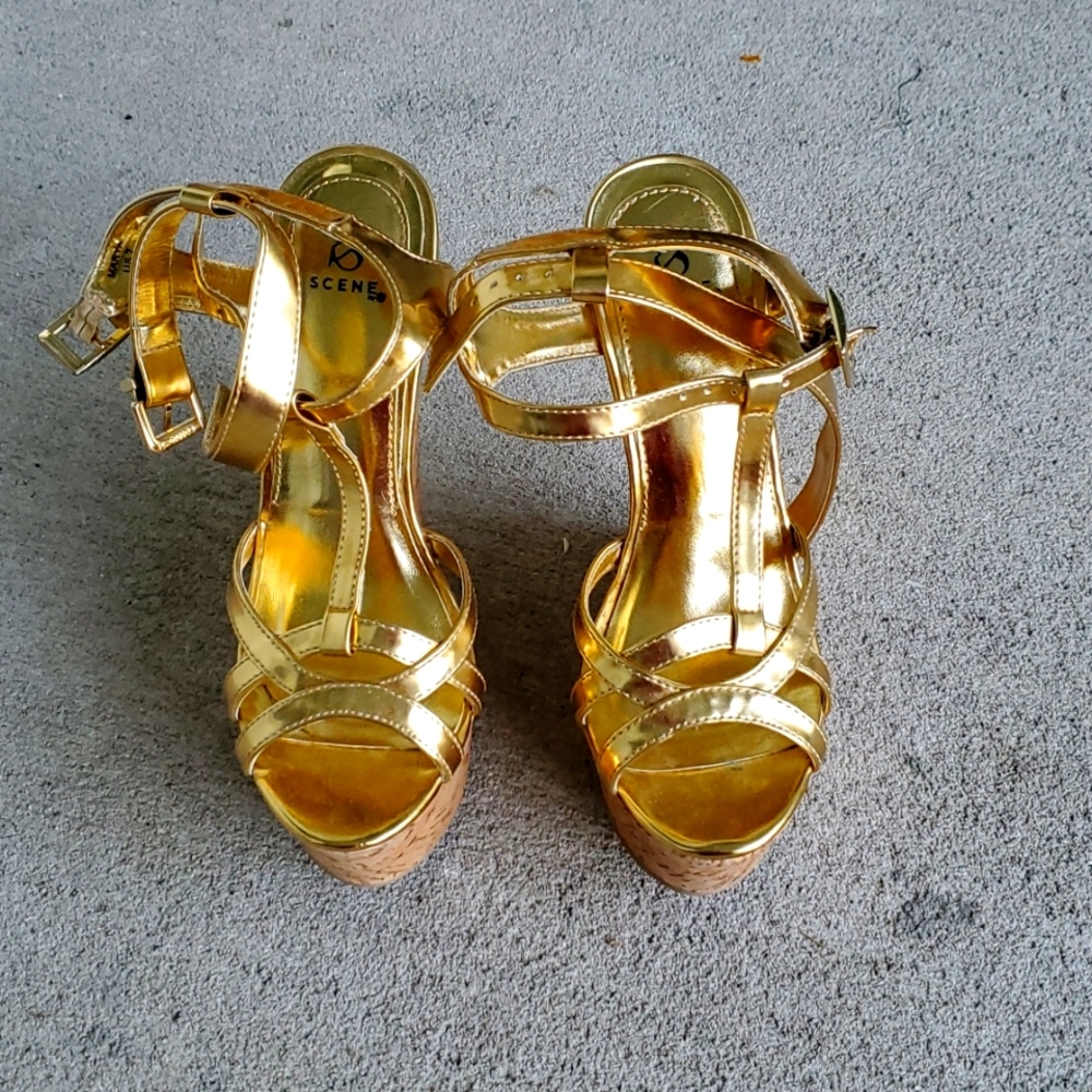 Gold Wedge Size 7
